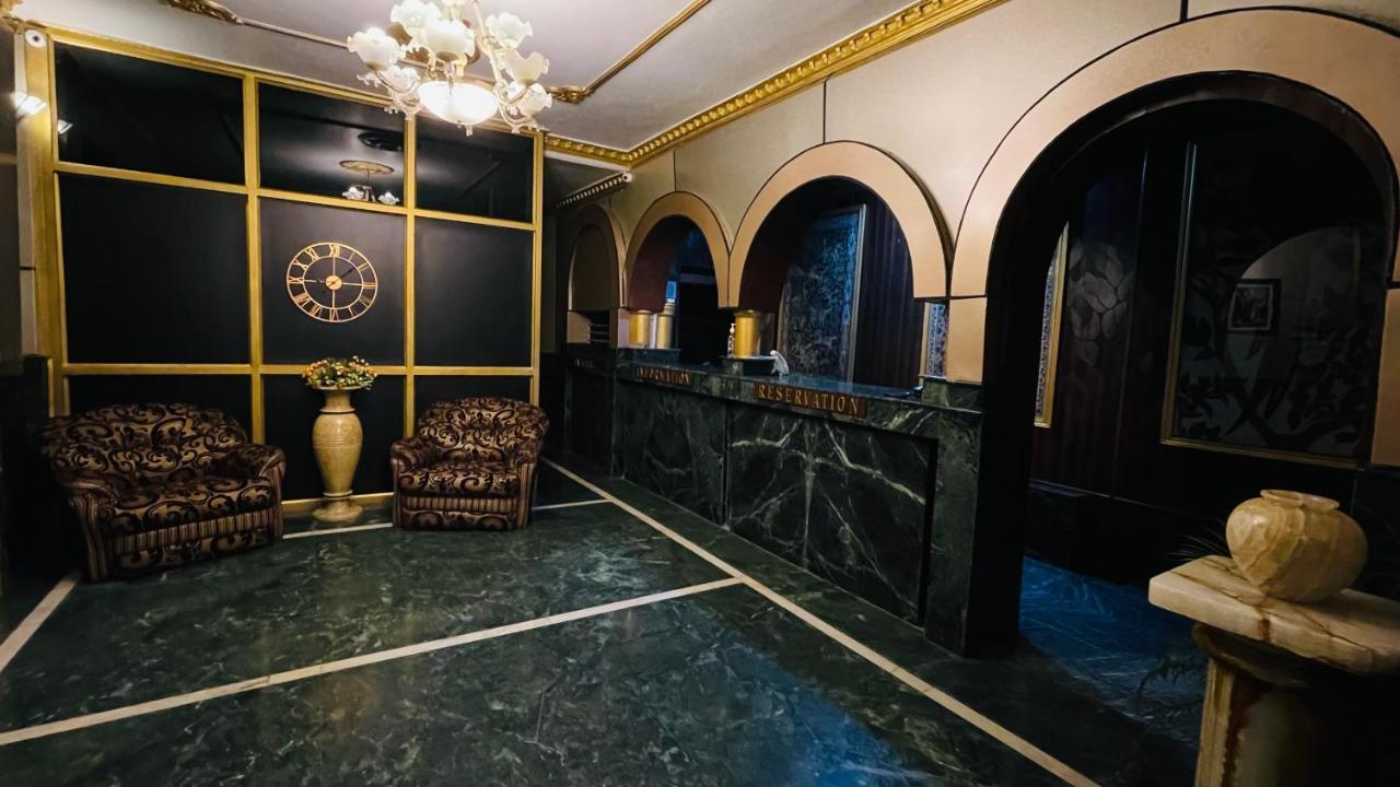 Hotel International Srinagar Eksteriør bilde
