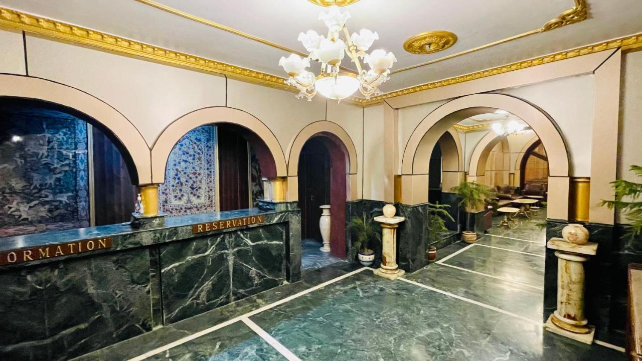 Hotel International Srinagar Eksteriør bilde