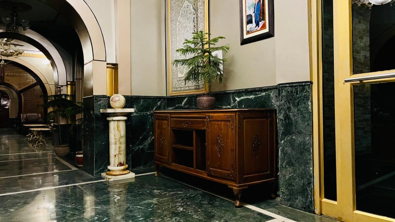 Hotel International Srinagar Eksteriør bilde