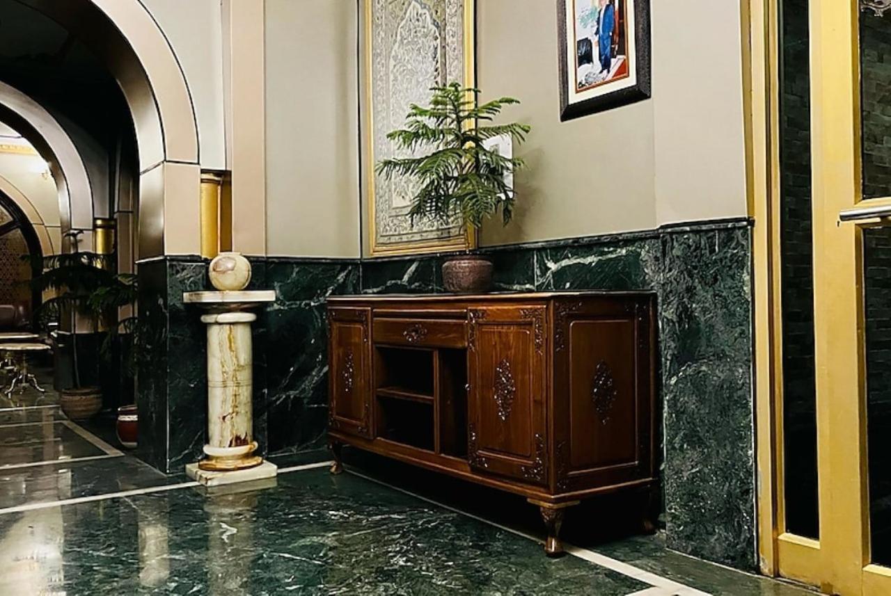 Hotel International Srinagar Eksteriør bilde