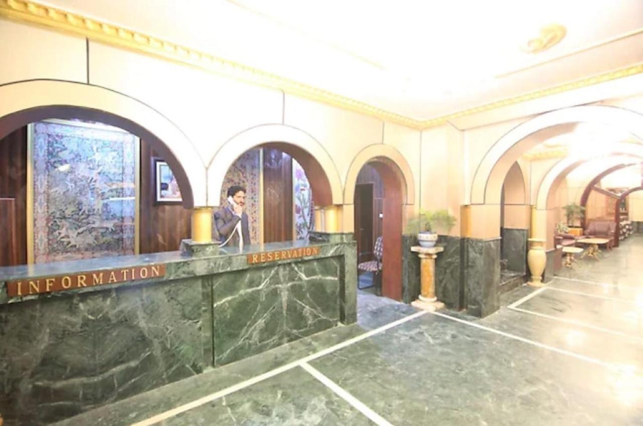 Hotel International Srinagar Eksteriør bilde