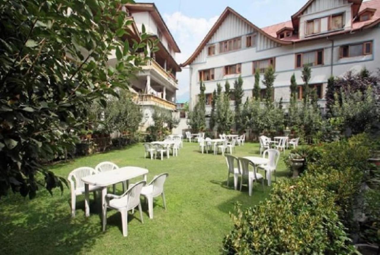 Hotel International Srinagar Eksteriør bilde