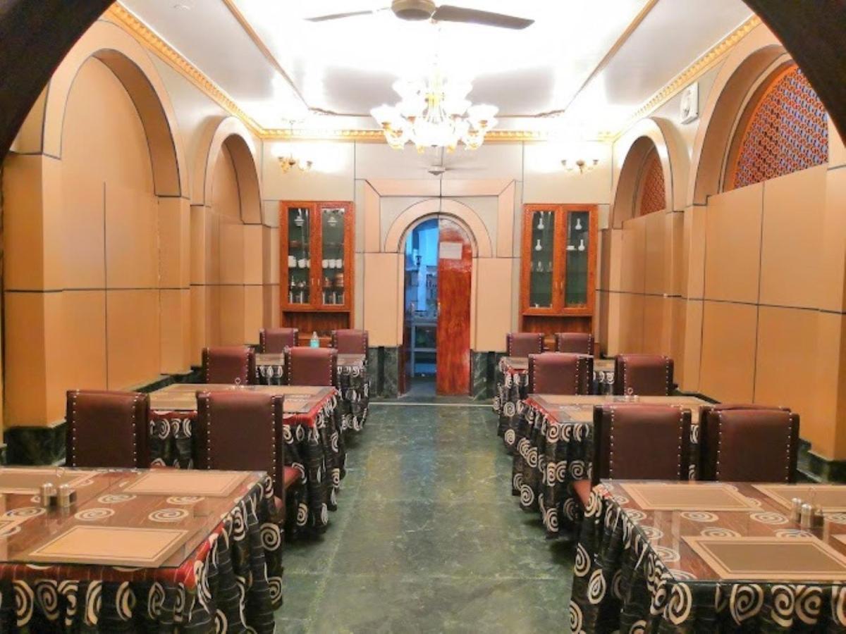Hotel International Srinagar Eksteriør bilde